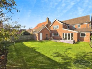 Photo 19- click for photo gallery